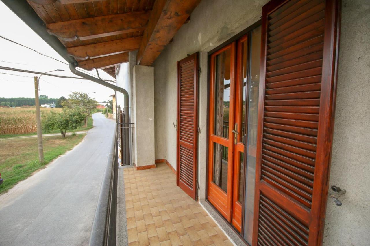 Bed and Breakfast Spighe Paglia E Girasole Candia Canavese Exterior foto