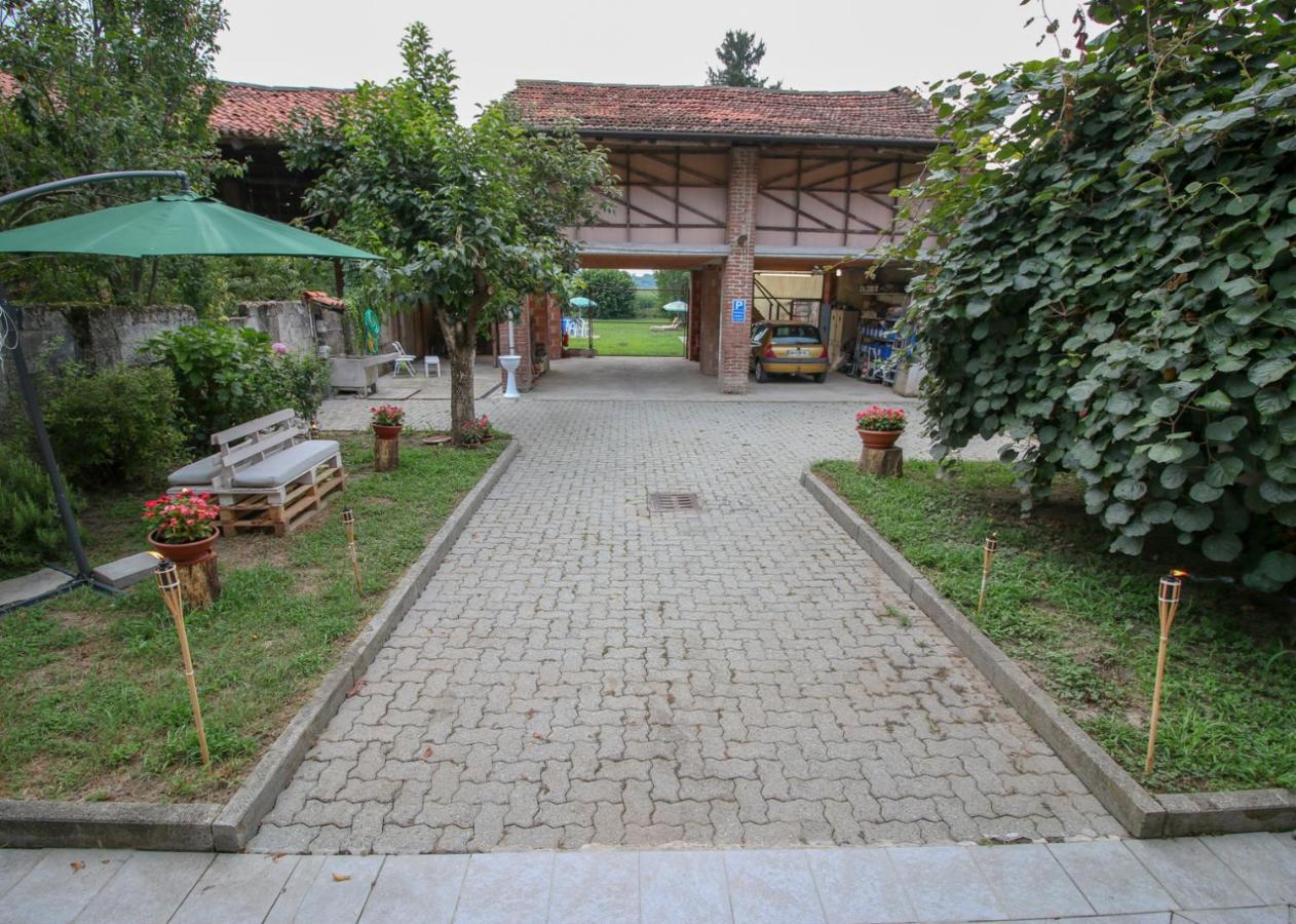 Bed and Breakfast Spighe Paglia E Girasole Candia Canavese Exterior foto
