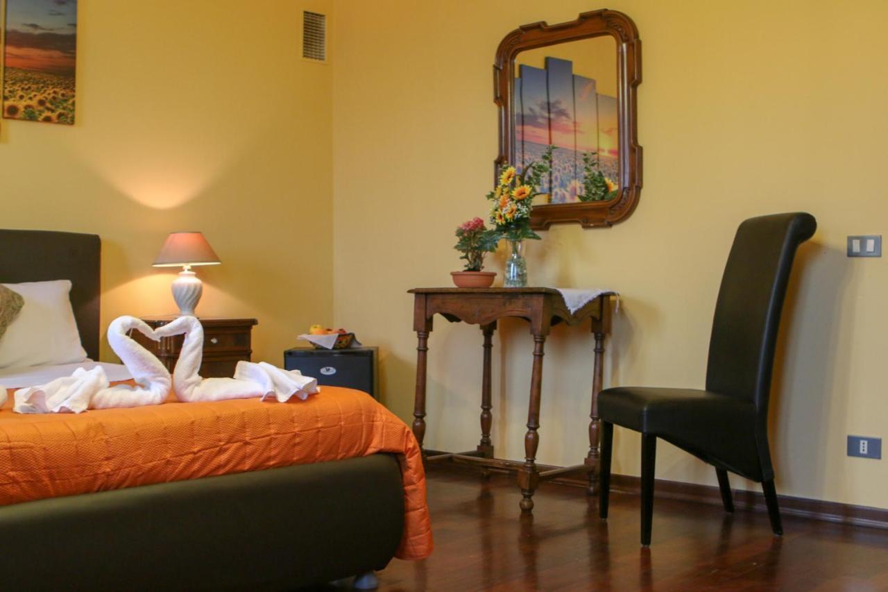 Bed and Breakfast Spighe Paglia E Girasole Candia Canavese Exterior foto