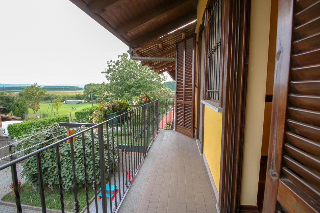 Bed and Breakfast Spighe Paglia E Girasole Candia Canavese Exterior foto