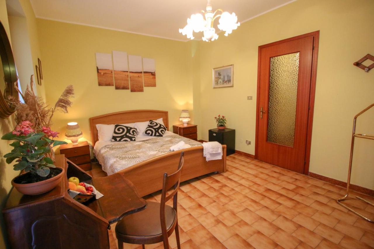 Bed and Breakfast Spighe Paglia E Girasole Candia Canavese Exterior foto