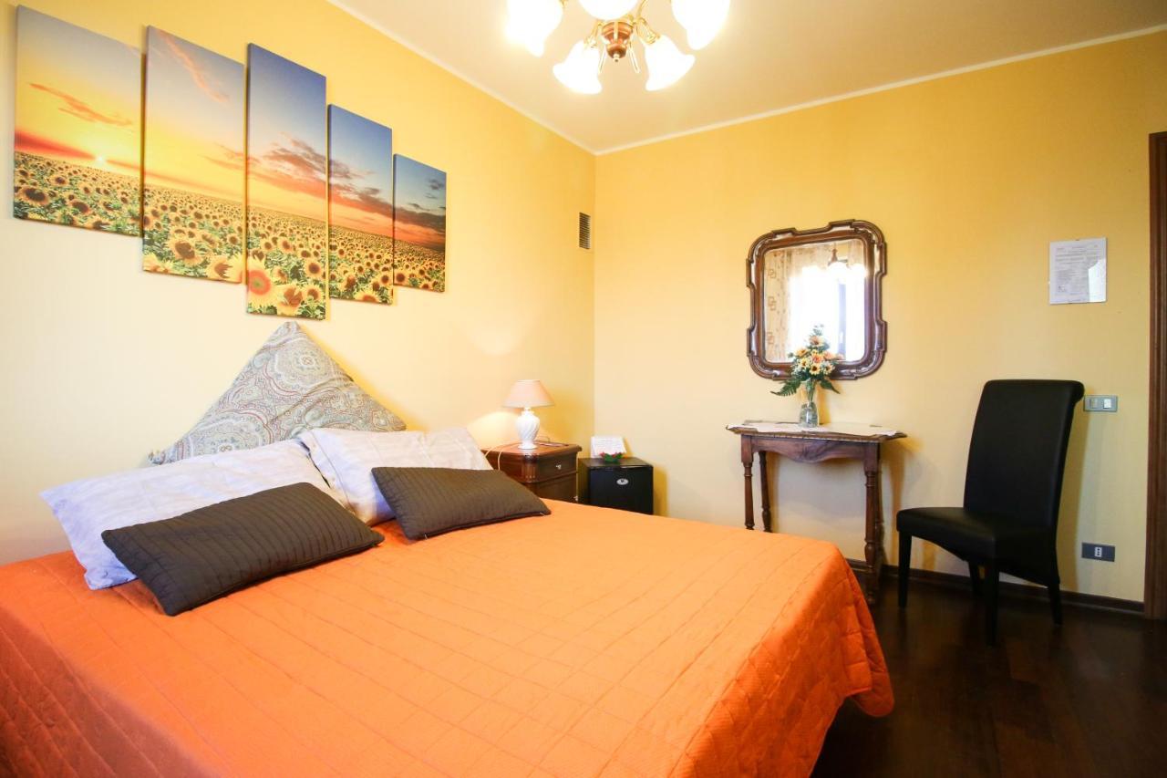 Bed and Breakfast Spighe Paglia E Girasole Candia Canavese Exterior foto
